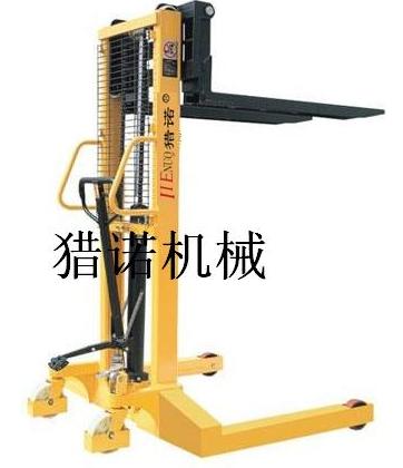 宽腿式液压堆高车