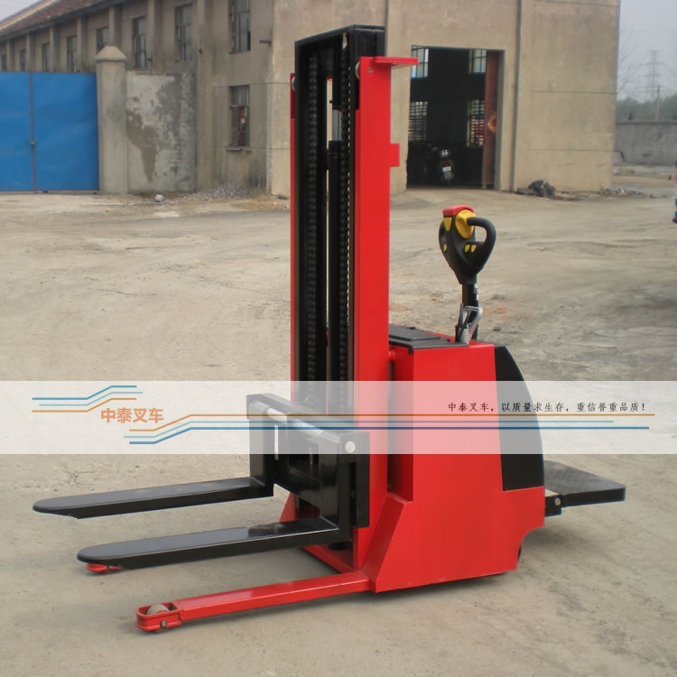 载重2吨升高1.6米的全电动堆高车 2吨1.6米