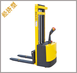 全电动堆高车 EB-T