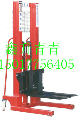 2吨手动液压升降叉车 1600mm升降叉车 3吨装卸叉车 XLYT-B