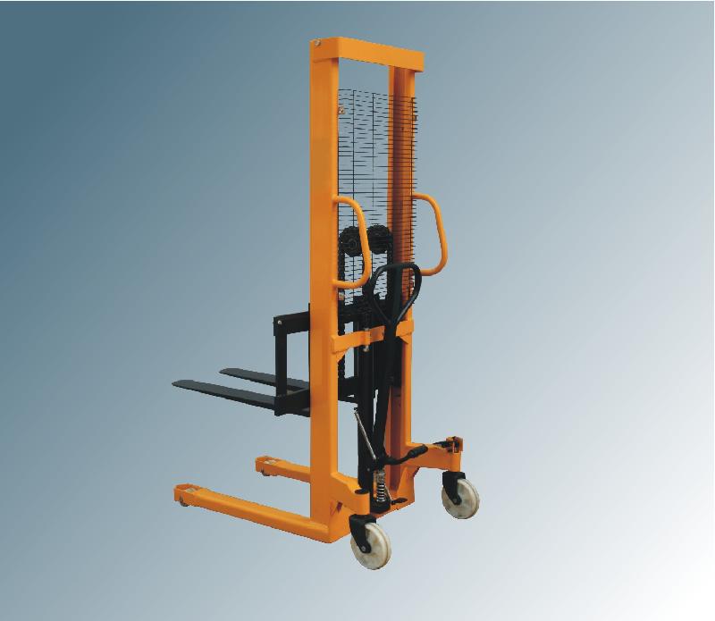 手动堆高车