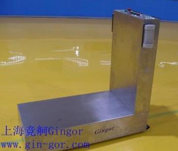 单向轻载背驼式AGV