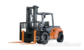 丰田8系列7吨内燃平衡重叉车 8FD70
