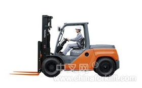 丰田8系列7吨内燃平衡重叉车 8FD70