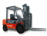 威玛60 5-7T内燃叉车