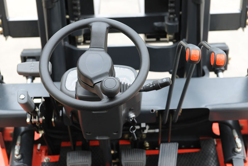 厦工E系列2-3.5吨内燃平衡重式叉车 CPC30/CPC35/CPCD30/CPCD35