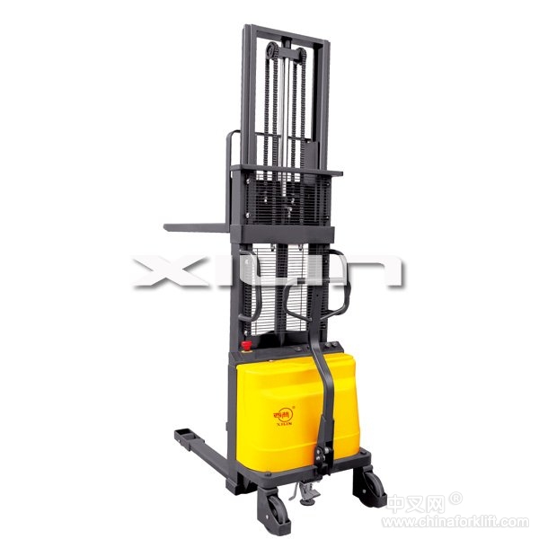 半电动堆垛车 CDD10B／CDD15B
