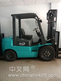 宝骊3T经济型内燃叉车 CPCD30S