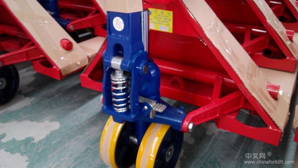 东莞手动叉车 东莞鸿福叉车直销 3T