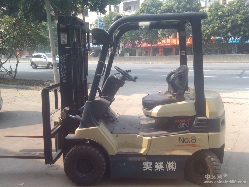 东莞电动叉车维修保养 东莞电瓶叉车 东莞丰田叉车 2T