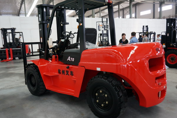 杭州A系列8.0/10.0吨内燃叉车 CPCD100-AG36