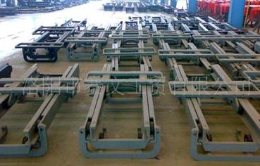 合力 龙工 3T2J3M叉车门架 9成新 含油缸链条