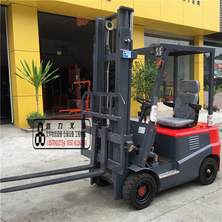 佛山1吨座驾式电动叉车现货