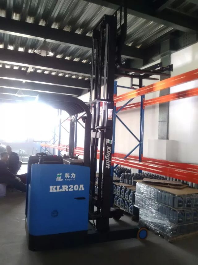 科力半电动堆高车