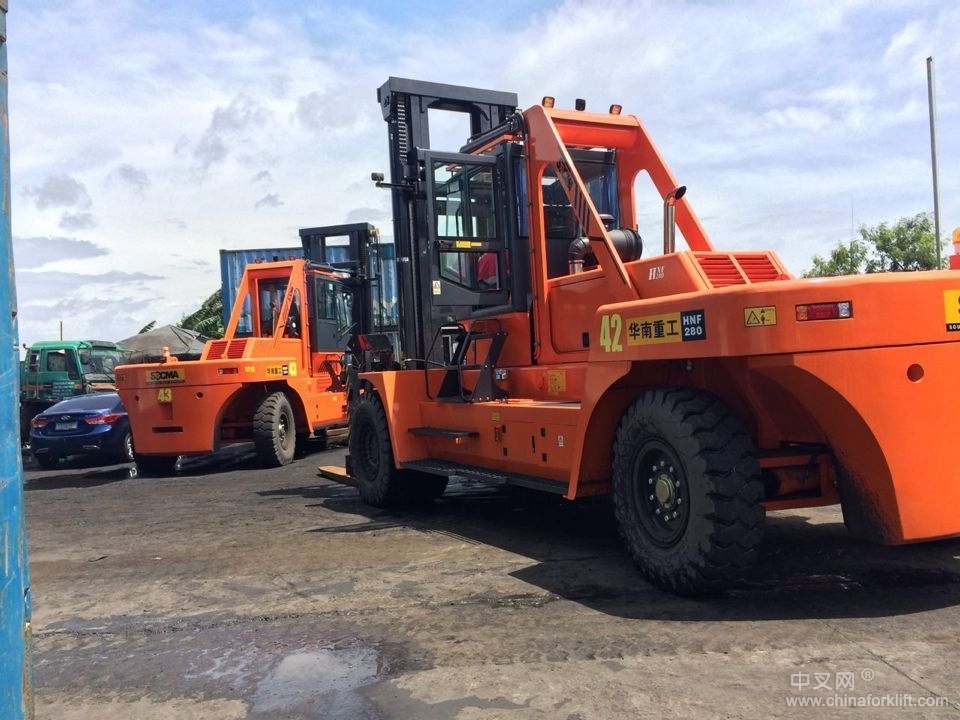 供应华南重工内燃重型28吨叉车厂家报价280型船用集装箱港口码头28吨叉车价格 HNF-280