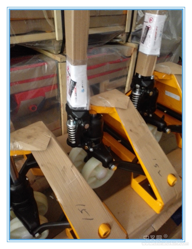 手动液压搬运车 CBY3T