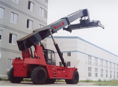 江苏靖江 集装箱正面吊运机