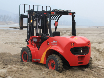 工地越野叉车 ZH35