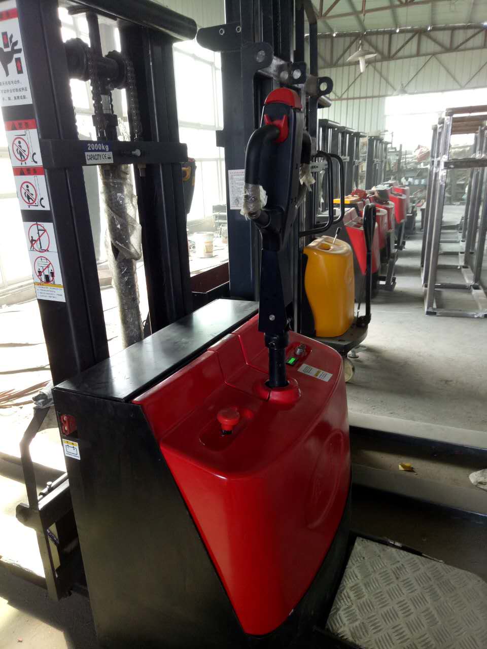 金盾全电动堆高机山东仓储电动叉车 spm1060