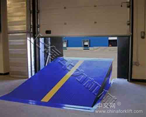 固定式液压装卸登车桥价钱
