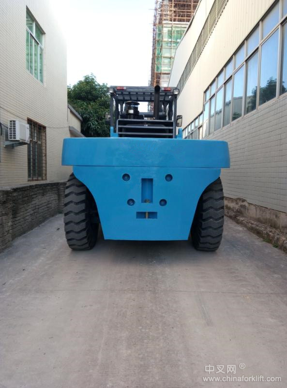 国产20吨柴油叉车20吨集装箱叉车2019价格行情走势 XHC200