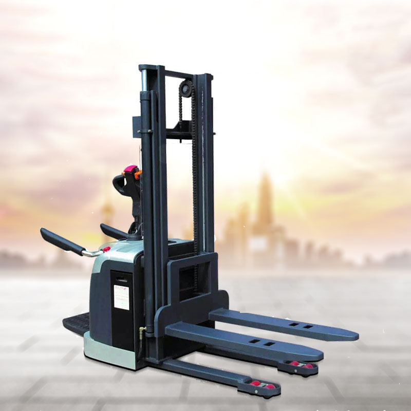 山东全电动自走式堆高车多少钱 CDD