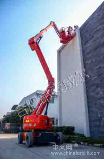 自行走曲臂式高空作业平台价格是多少