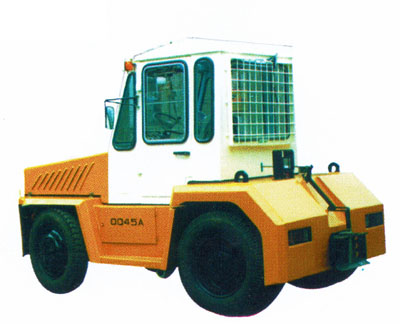 大连4.5吨牵引车 QD45