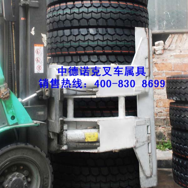 专业生产销售轮胎夹抱机、轮胎夹抱车、独臂式轮胎夹、抱夹、叉车夹具、抱卷夹(可定做) TSC15A-G13C