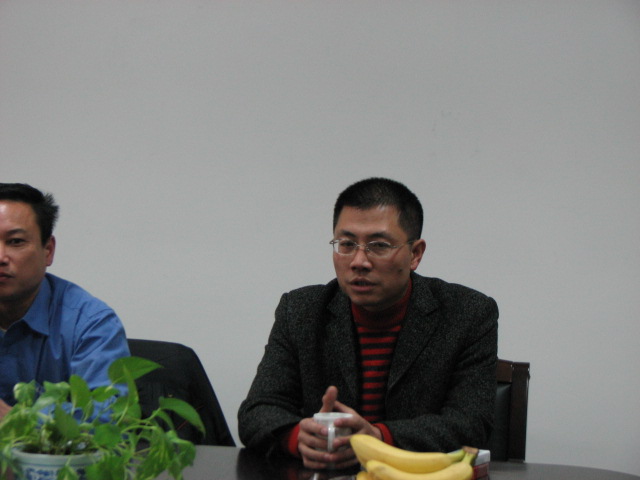 冠雄李总主持研讨会