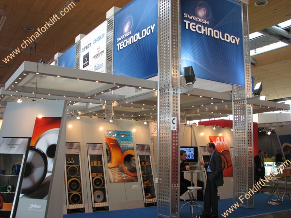 Technology 在展会上