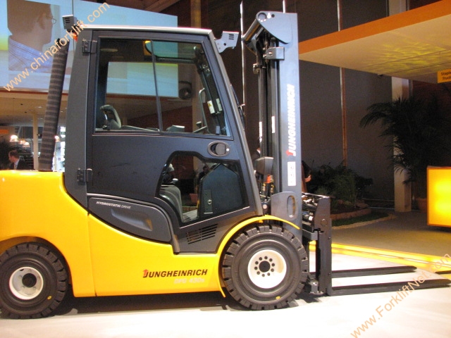 永恒力在展会上