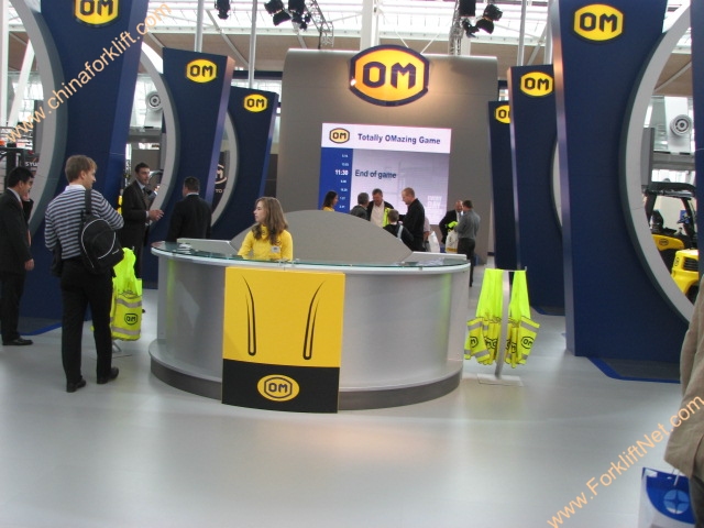 OM在展会上