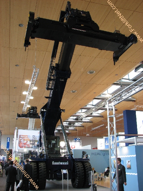 范特仕在展会上