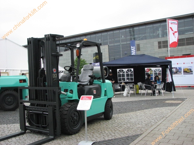 大连叉车在展会上