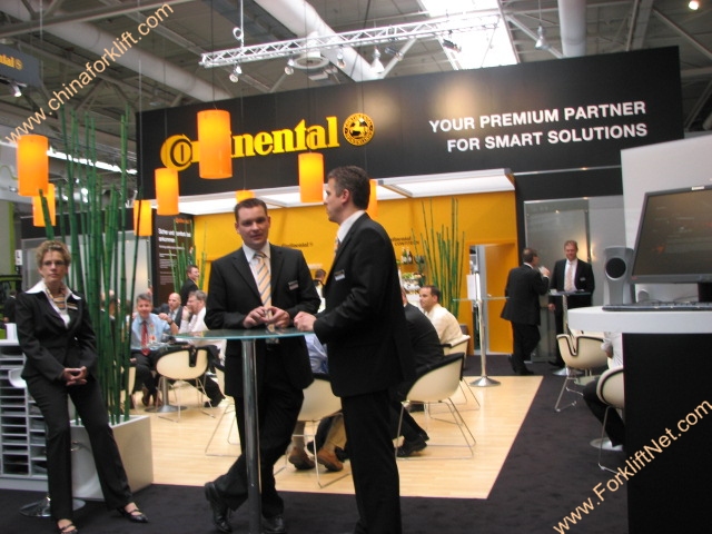 CONTINENTAL在展会上