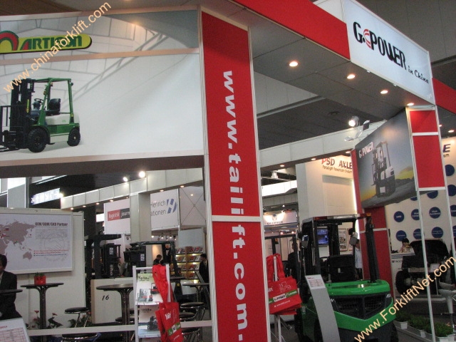 GCPOUER0在展会上