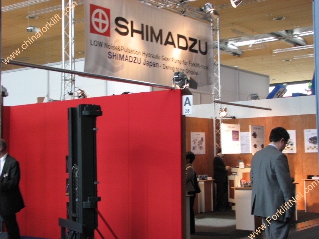 SHIMADZU在展会上