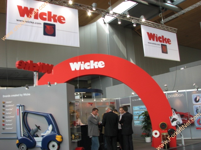 WICKE在展会上