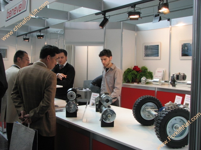 BENEVELL在展会上