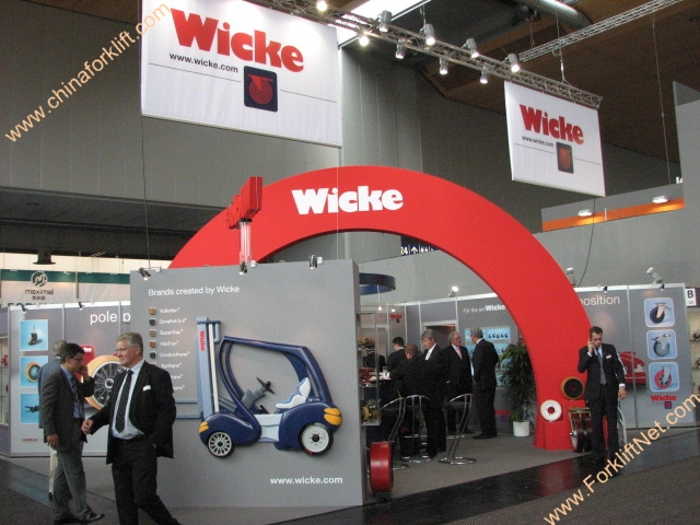 WICKE在展会上