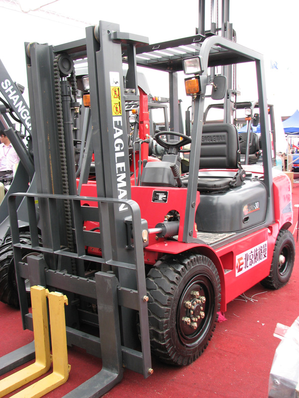 依格曼在展会上