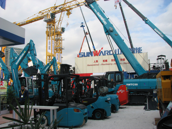 山河智能在展会上