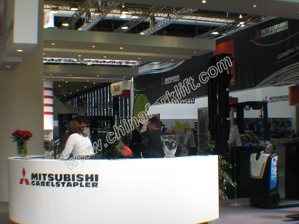 三菱在展会上