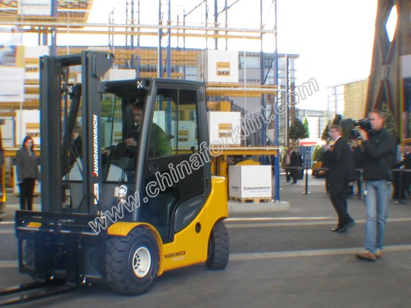 永恒力在展会上