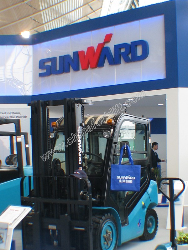 山河智能在展会上