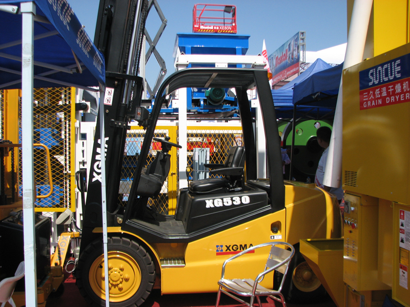 厦工亮相第110届广交会