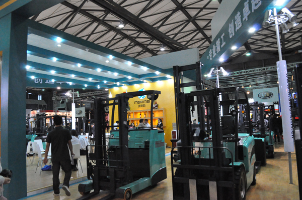 美科斯在展会上