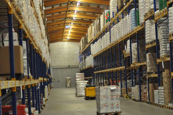 Lagerhauser Aarau公司现代化物流分拣中心