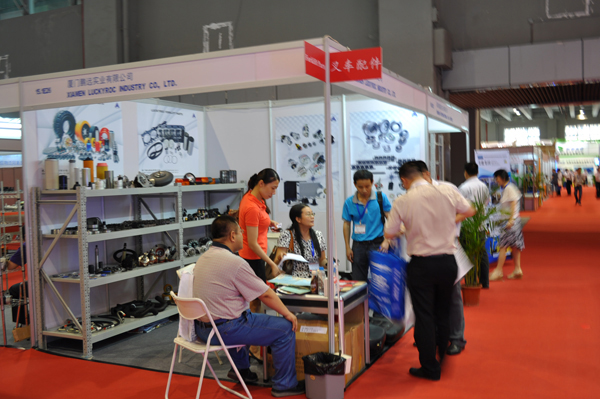 厦门鹏远在展会上